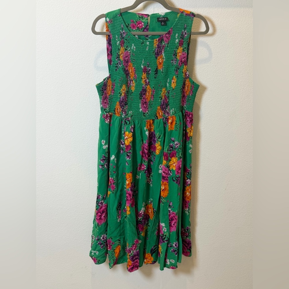 Torrid Green Floral Smocked Challis Midi Dress | Boho Garden Party Vibe Size 2XL - Picture 3 of 9